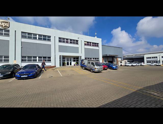 2,594M² WAREHOUSE TO LET IN SPARTAN